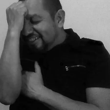 Aleks Hernández – Escritor de Novelas LGBT, Paranormales y de Esperanza | Libros en Amazon
